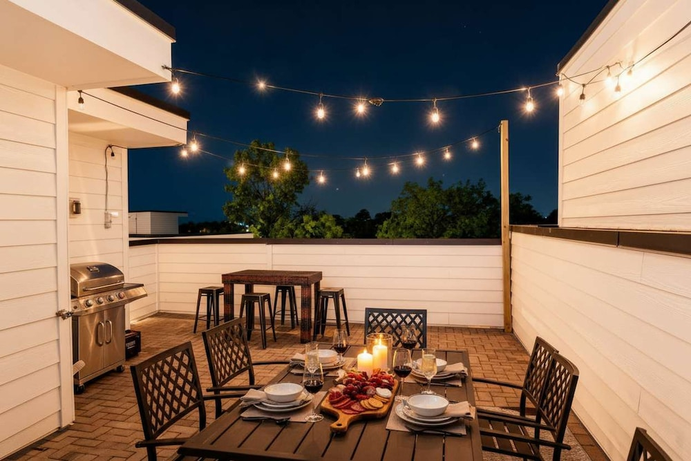 Grill Fire Pit Views Near Downtown Nashville