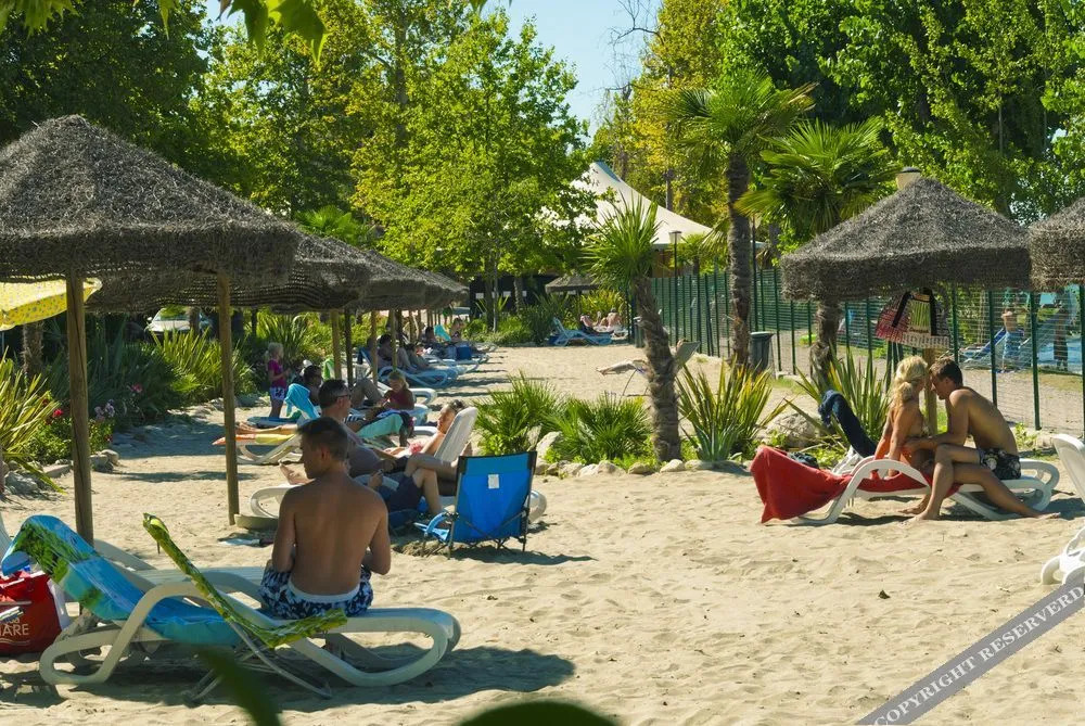 Albatross Mobile Homes on Camping Cisano & San Vito S. p. A