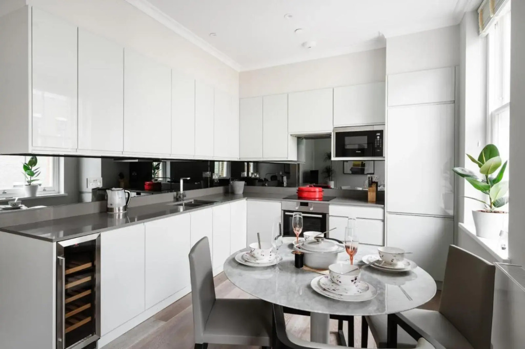 Cosy Two Bedroom Apartment in Holborn