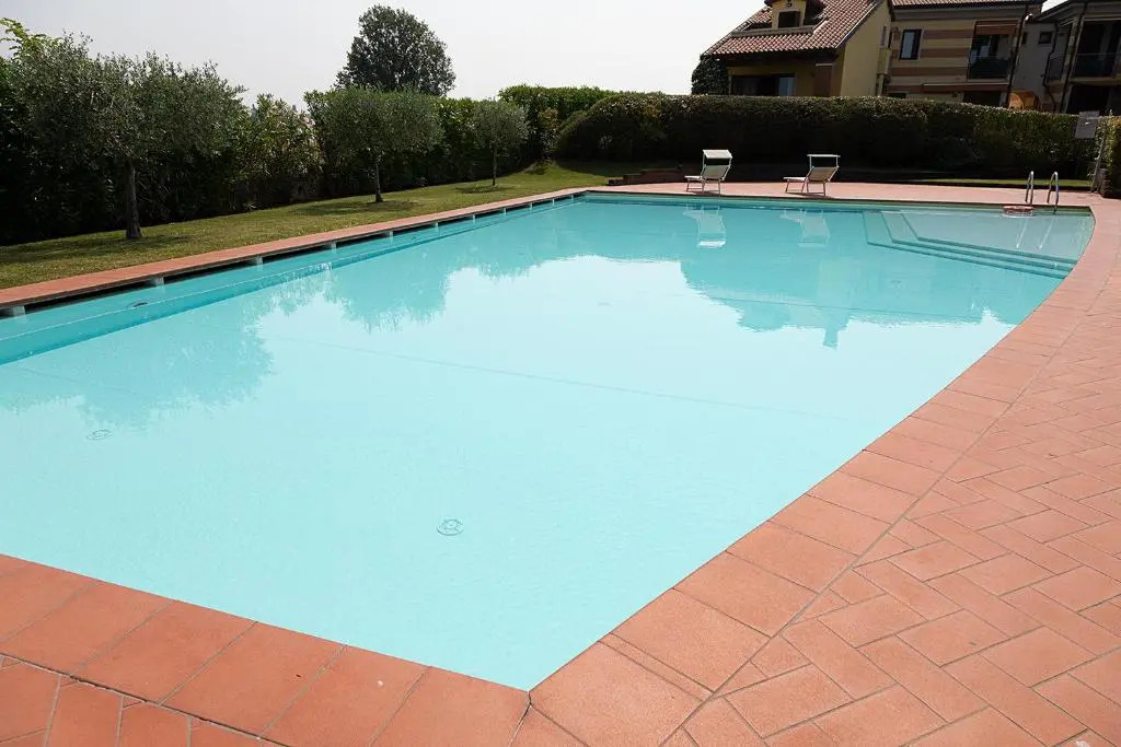 MIRALAGO APARTMENTS - Regarda Travel