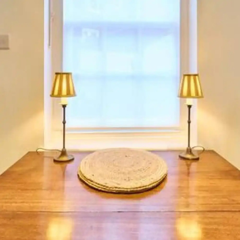 Host & Stay - St Radigunds House