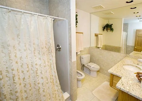 Sybaris Pool Suites