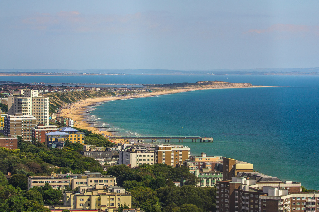 Premier Inn Bournemouth East Cliff