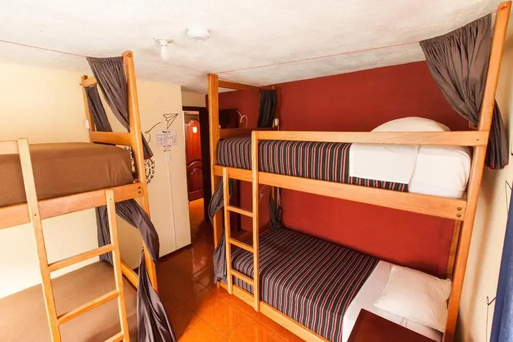 Papachos Hostel
