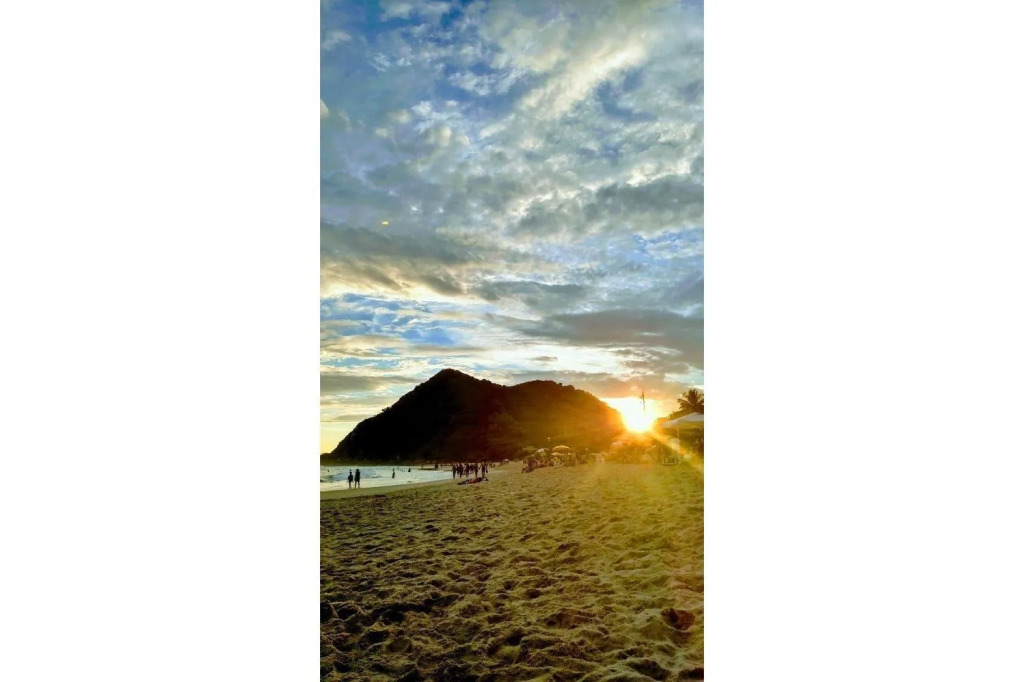 01E Vista Linda Pe Areia Guaruja - Tombo
