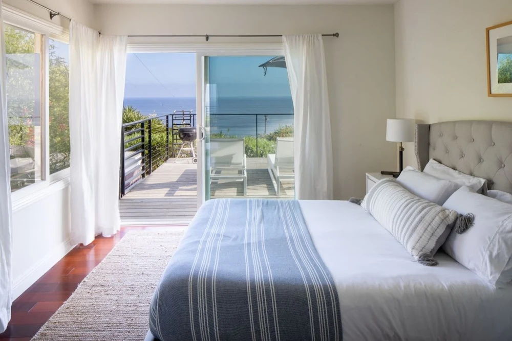 Bluff by Avantstay Gorgeous Malibu Getaway w/ Hot Tub & Spectacular Ocean Views