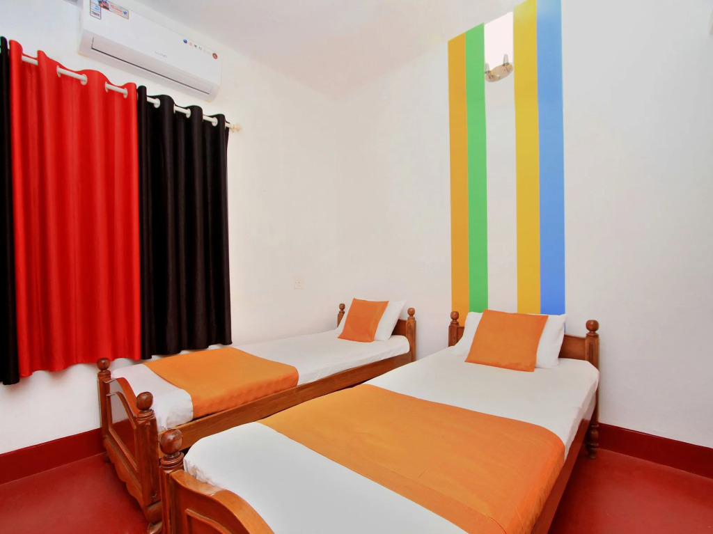 OYO 10757 Trippers Stay