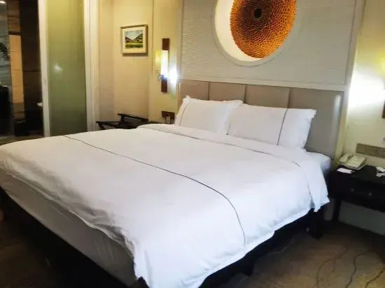 Rezen Hotel Heyi