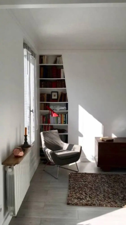 Modern Studio In Paris With Balcony