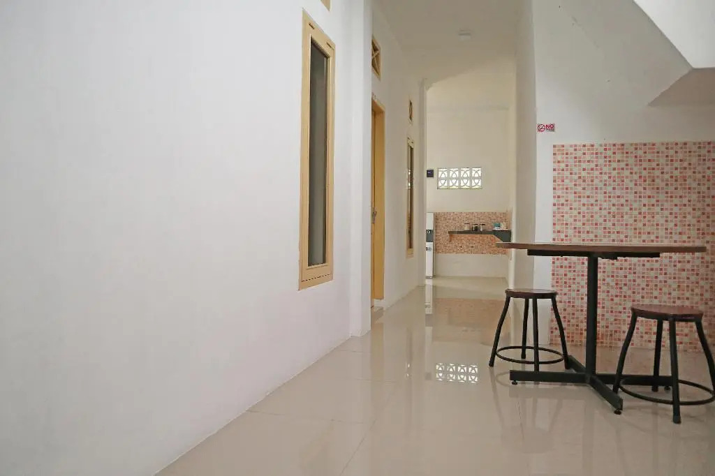 OYO 1185 Sachila Residence Syariah