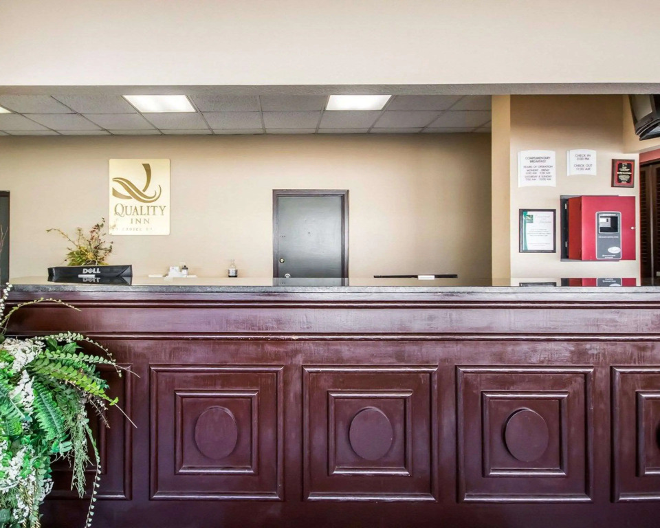 Quality Inn & Suites Elizabethtown
