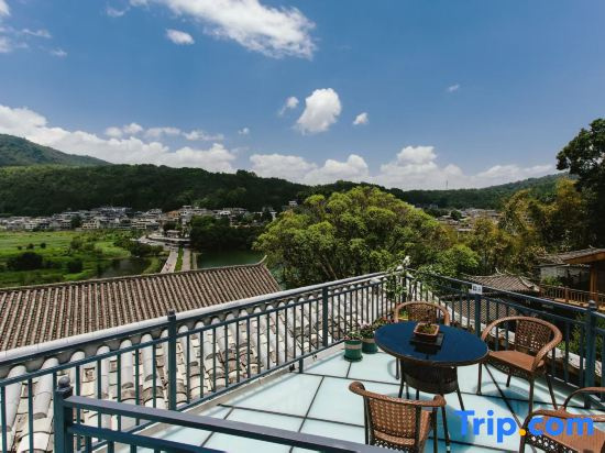 Yunxiu Wenquan Scenic Homestay