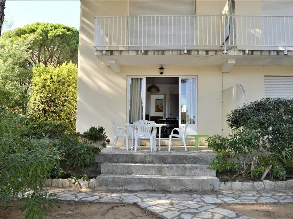 Appartement Cavalaire-sur-Mer, 2 pièces, 4 personnes - FR-1-226B-111
