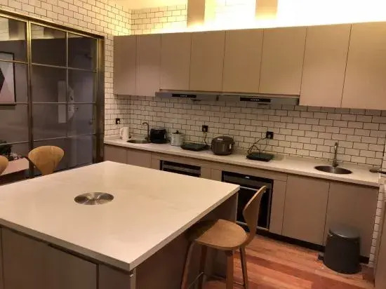 CJIA Apartment (Shanghai Jinshajiang Road Subway Station)