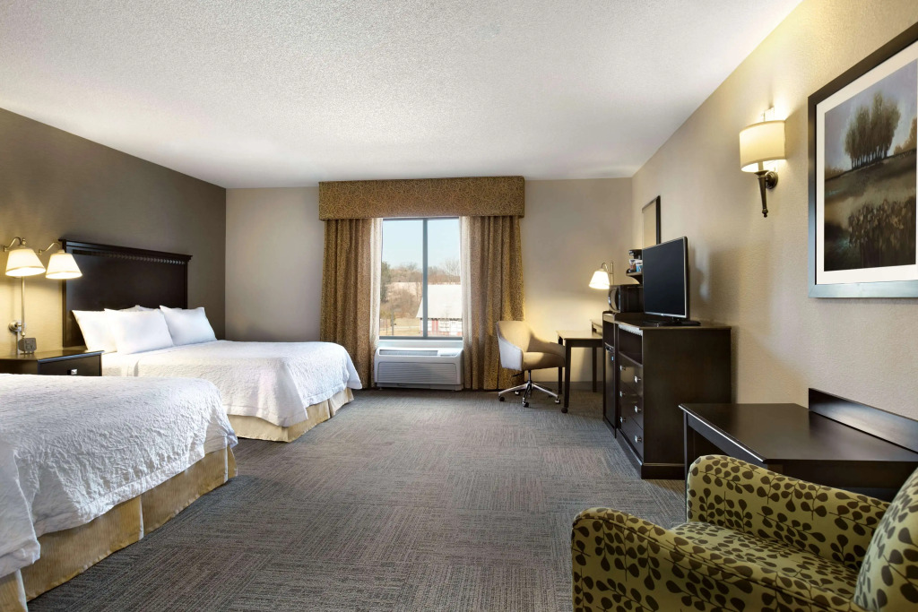 Hampton Inn & Suites Mahwah