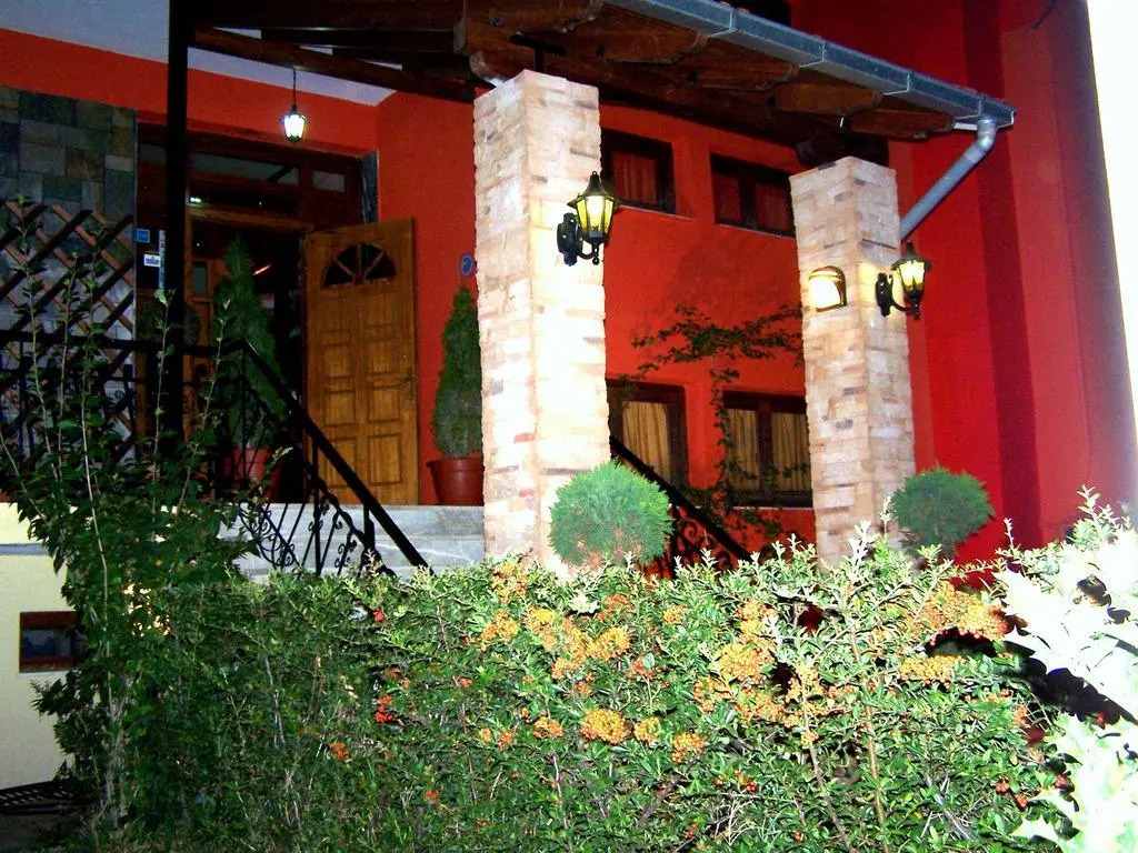 Pezoula Hotel