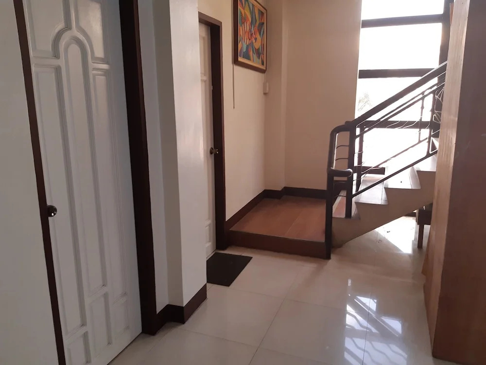 OYO 590 Sharana Pensionne