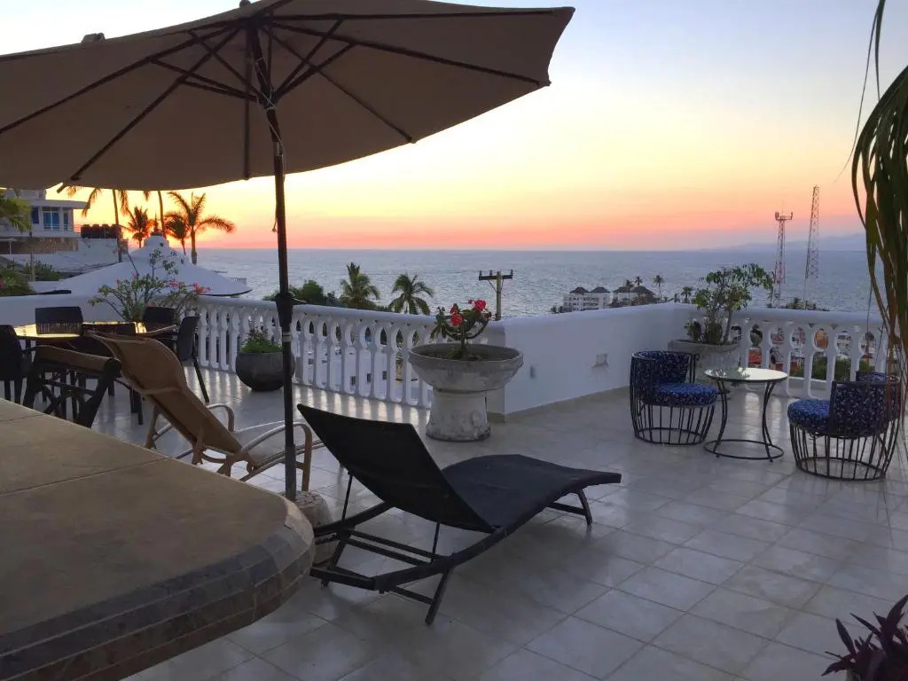 Villa Guitarron gran terraza vista espectacular 6 huespedes piscina gigante