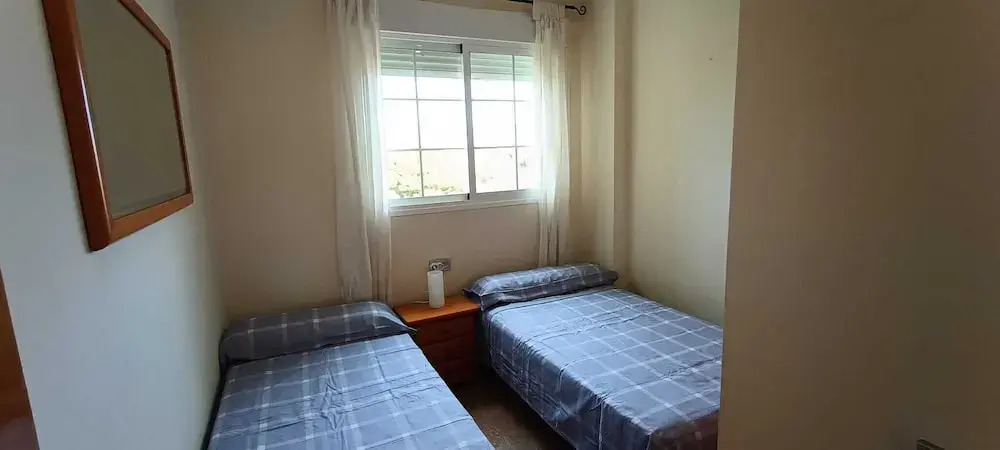 Lovely 2 Bedroom, 2 Bathroom Apartment With Pool