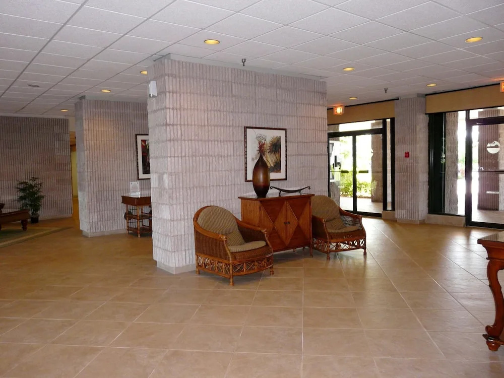 South Seas Tower 3-1512