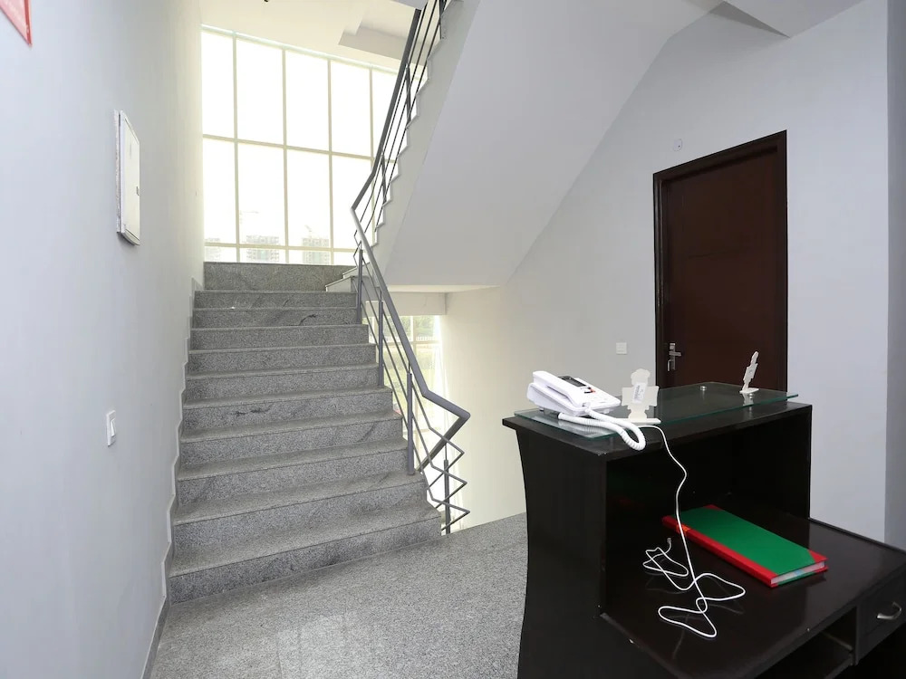 OYO 9935 Hotel Mango House