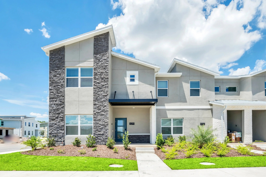 Brand New Storey Lake 5 Bedroom with Pool, Kissimmee, US