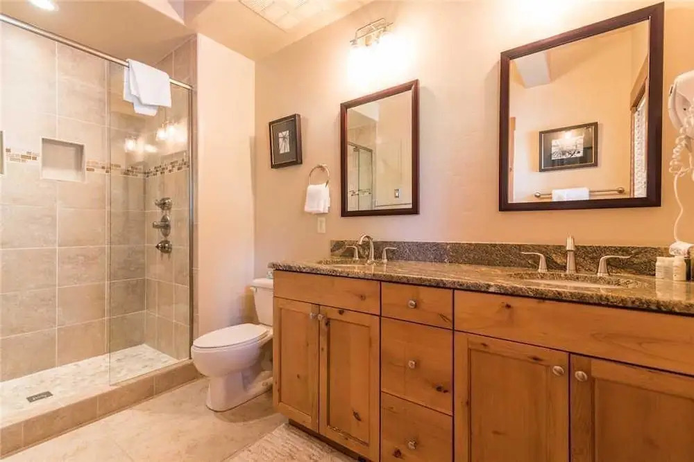 Tl2107 Excellent Amenities and Location! Winter Specials!