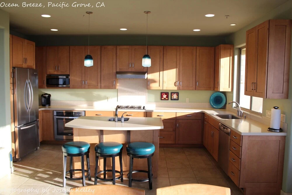 Welcome to "ocean Breeze" a Stunning Ocean Front 3 Bedroom 3 Bath House