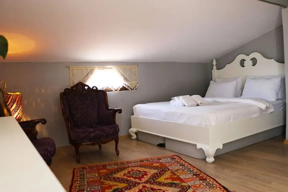 Nesos Hotel