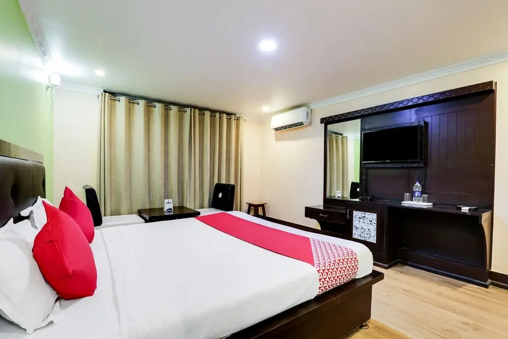 OYO 603 Hotel Opera