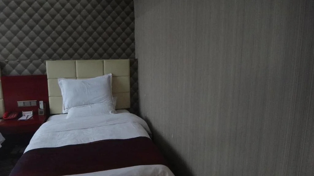 Xianfeng Jintian Holiday Inn