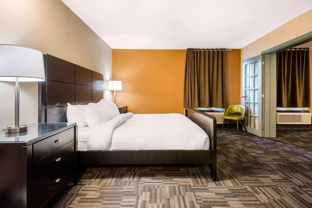 Quality Inn & Conference Centre