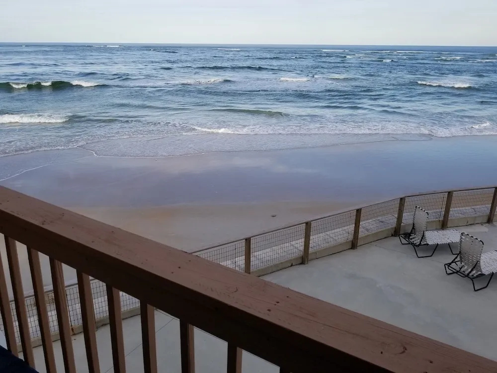 Sea Spray Condo