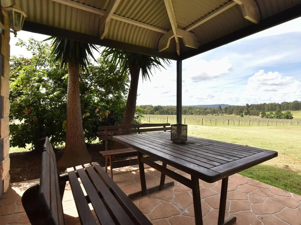 Gemelli Vineyard 2br 2bath Cute Cottage