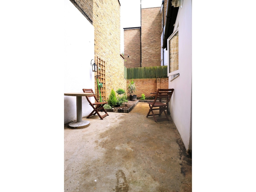 Cosy and Quiet 1BR Flat in Trendy East London