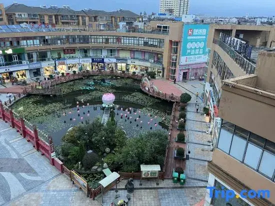 Chengxiaowo E-Sports Hotel (Quanjiao Aokang Pedestrian Street Branch)