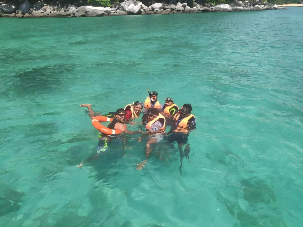 Marina Bay Resort & Restaurant Tioman