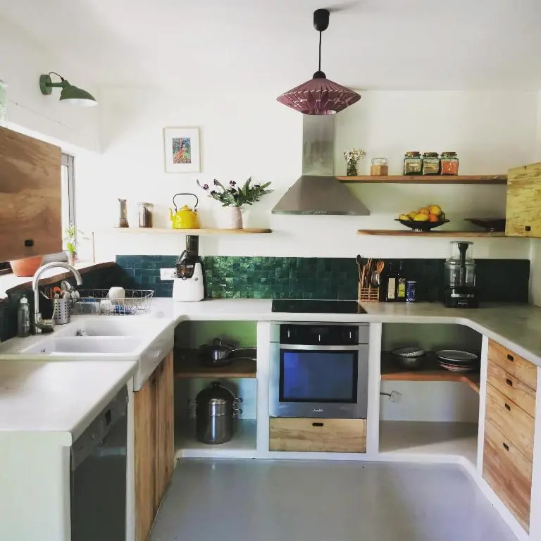 Maison bois au coeur de la nature. 2ha de terrain. Etangs