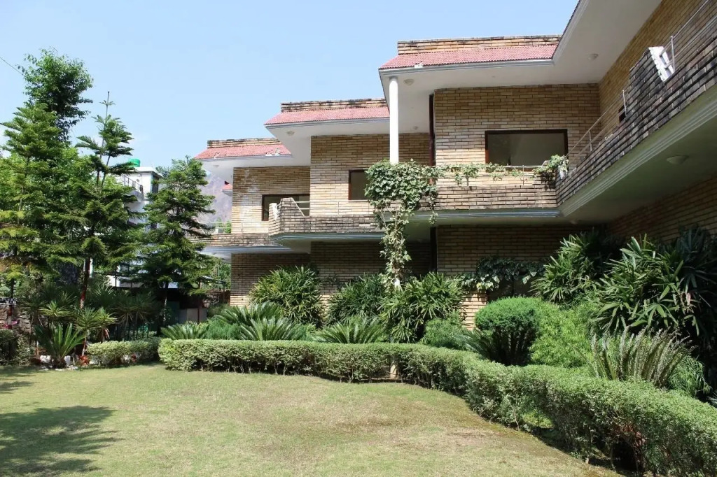Savara Kumkum Inn