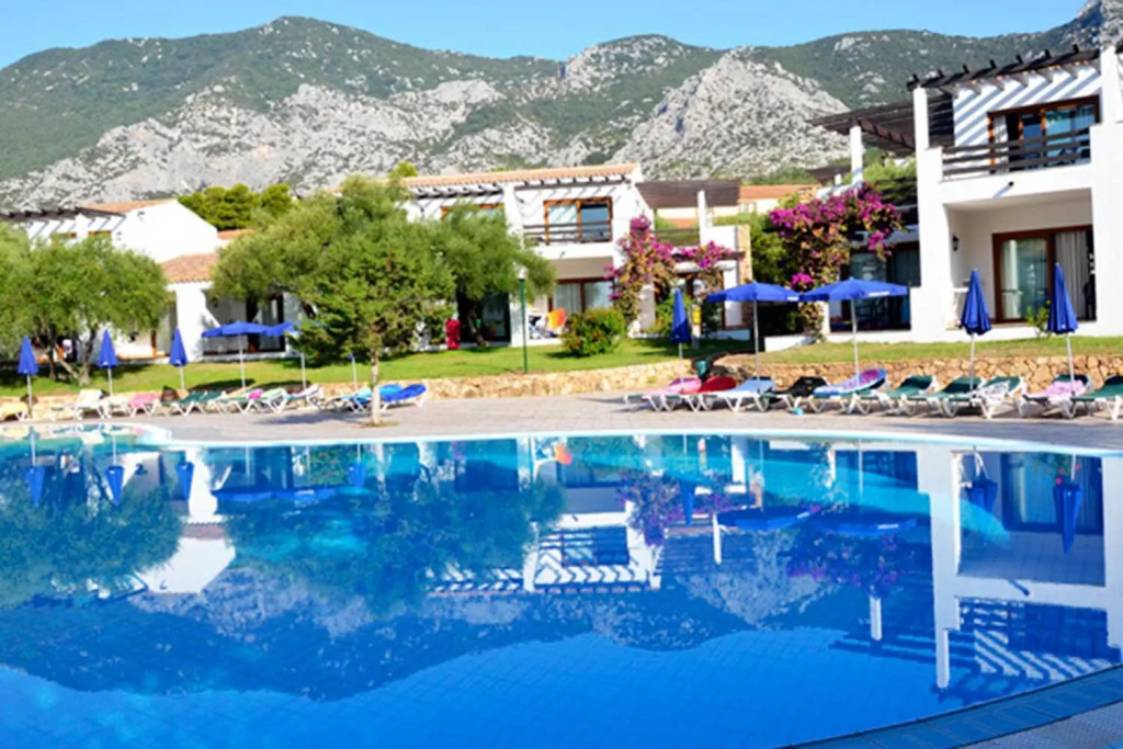Club Esse Palmasera Il Borgo