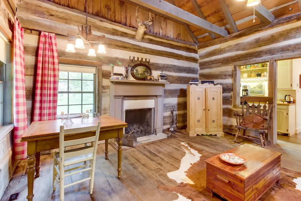 Town Creek Log Cabin
