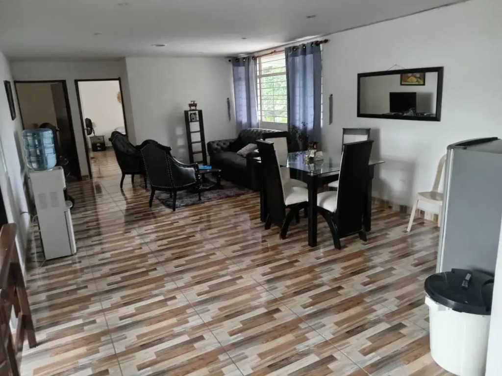 Casa Vacacional Andy En La Ciudad De Santiago De Cali-Colombia.