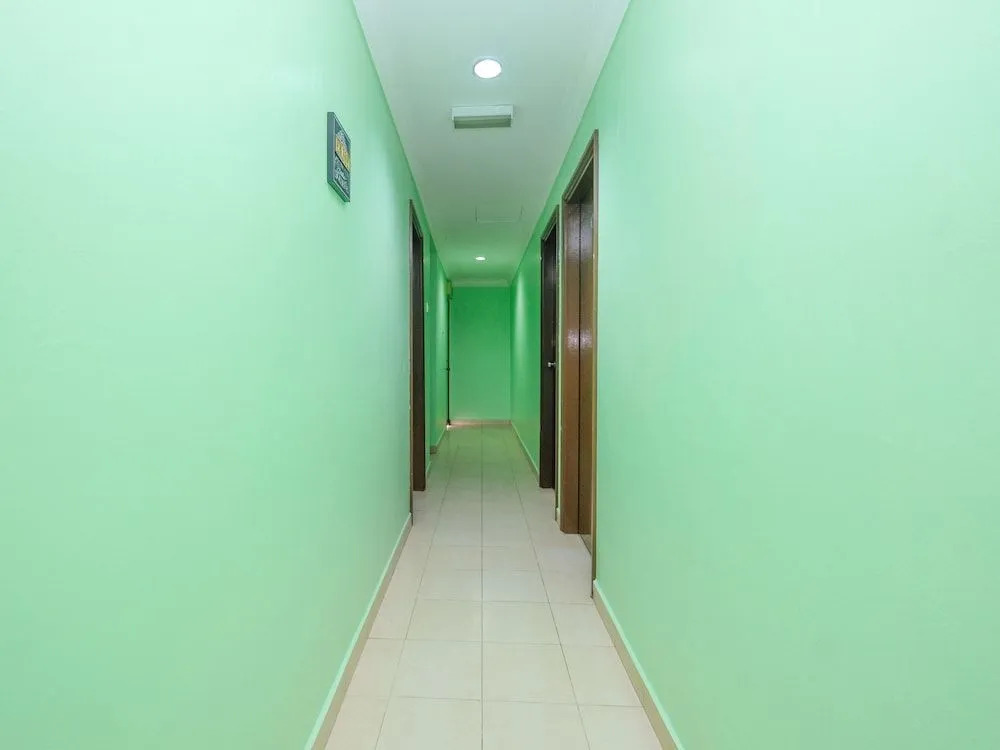 OYO 89759 Gold Jerantut Hotel