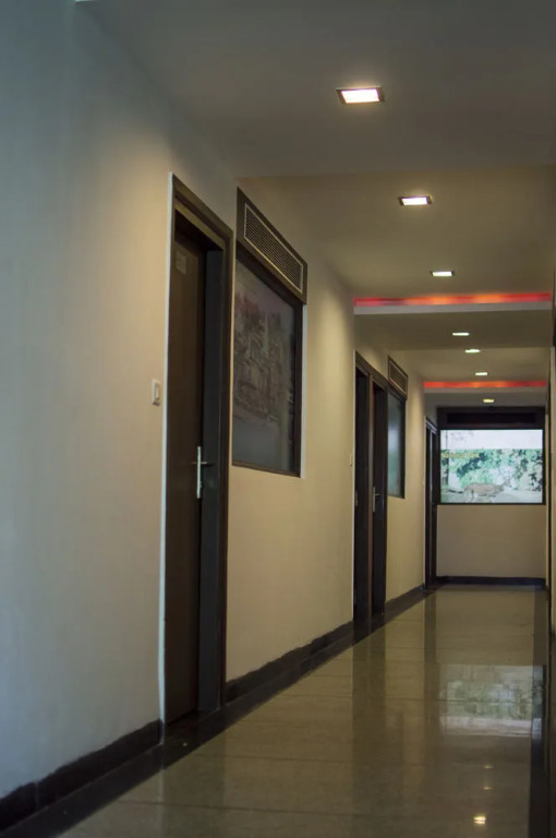 OYO Rooms Bhopal Malviya Nagar New Market