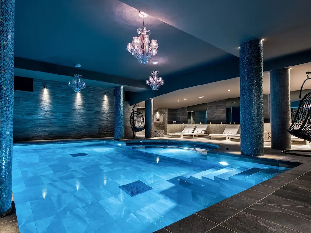 Luxury Apartment, Every bed Room has a Bath Room-ensuite