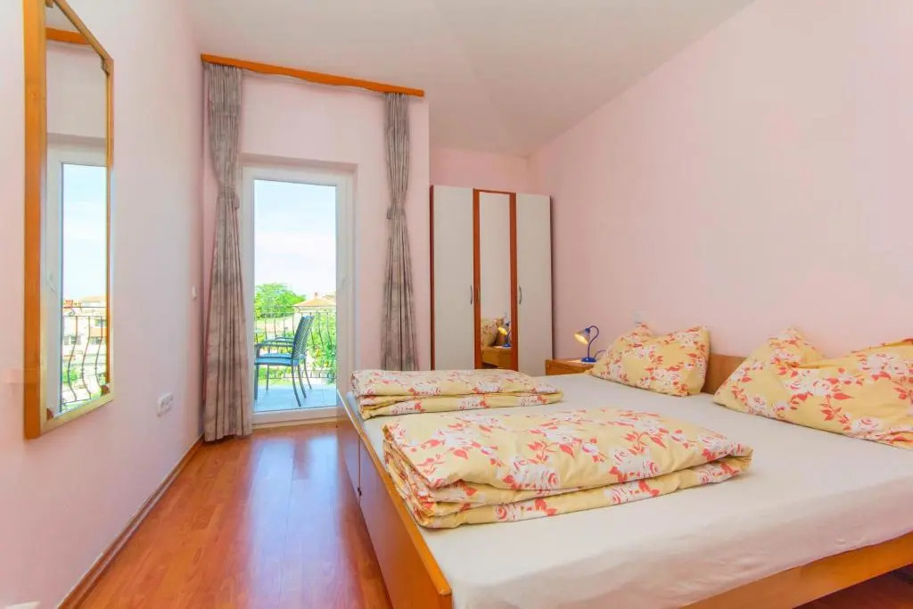 Apartments 4 Palme