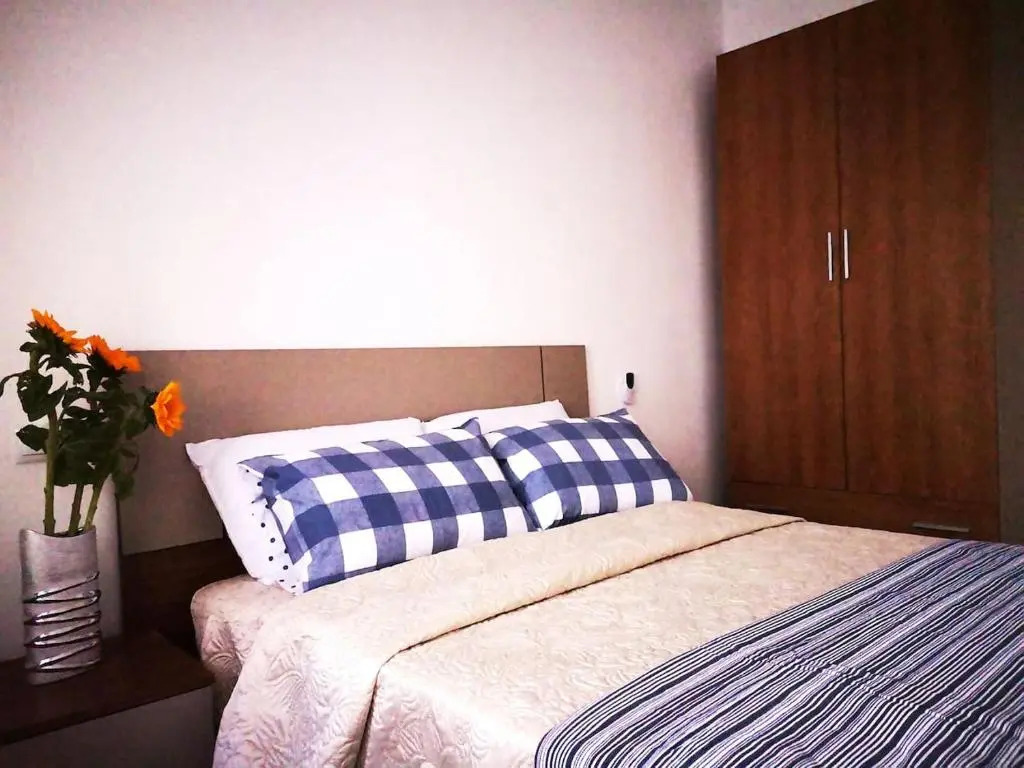 3 Bedroom 150 m from the beach