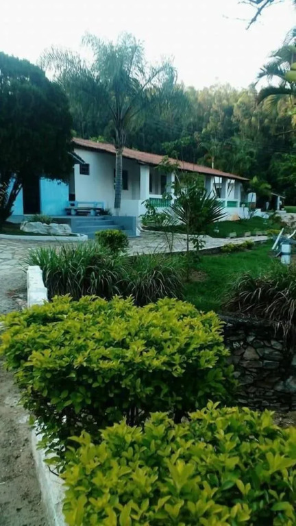 Chales Sierra