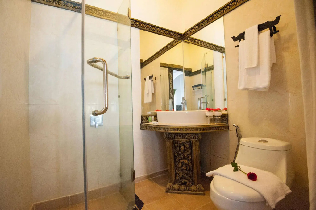 Le Hotel Hotel