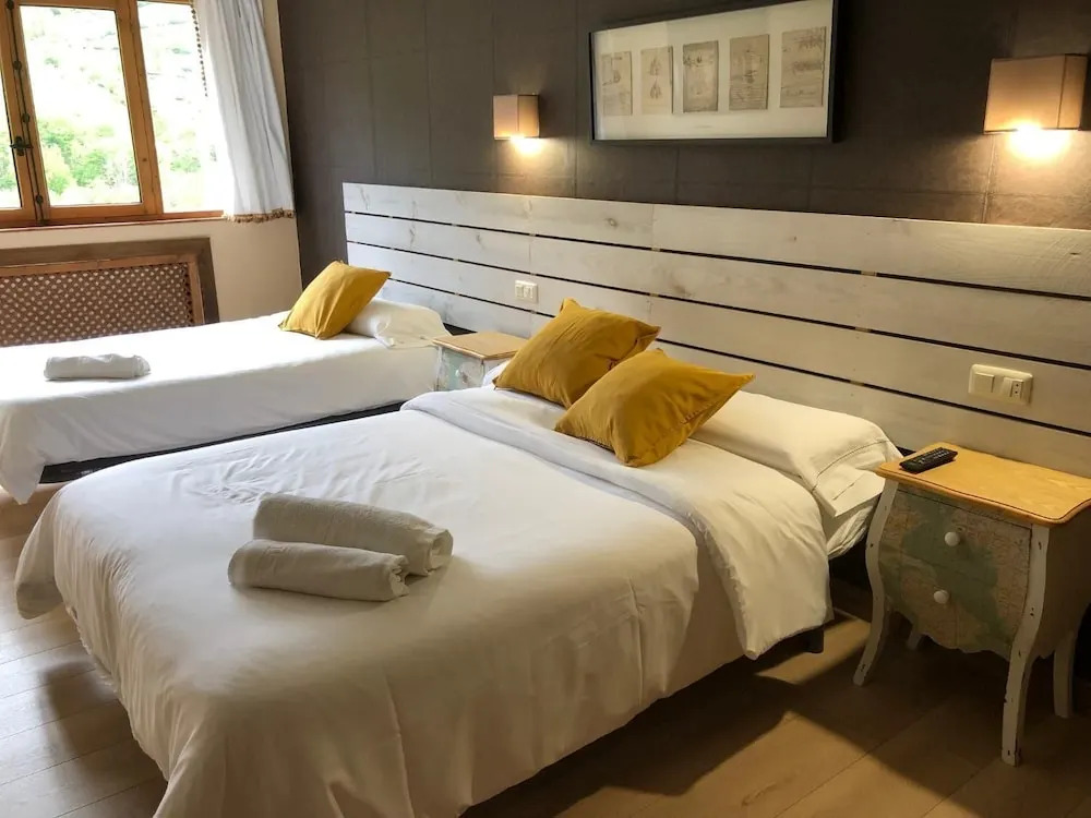 Hotel Torrecerredo